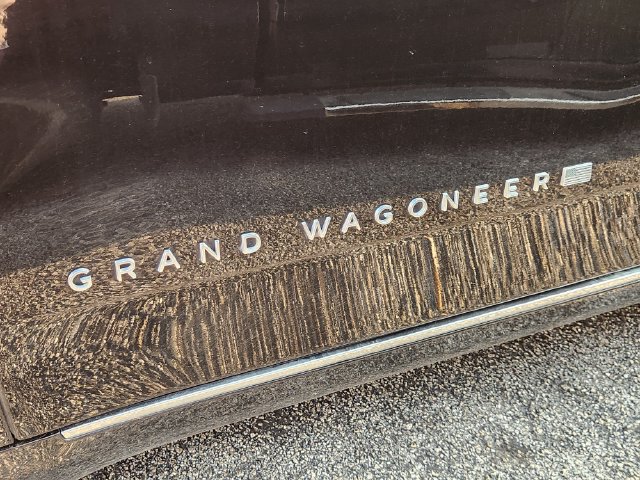 Used 2023 Jeep Grand Wagoneer Series II AWD/4WD image 8