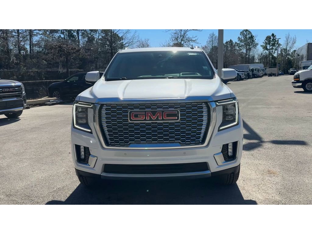 Certified 2023 GMC Yukon Denali image 3
