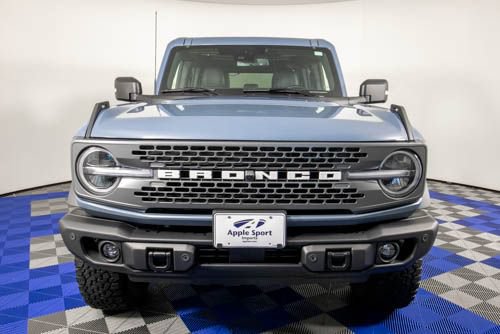 Used 2025 Ford Bronco Badlands AWD/4WD image 3