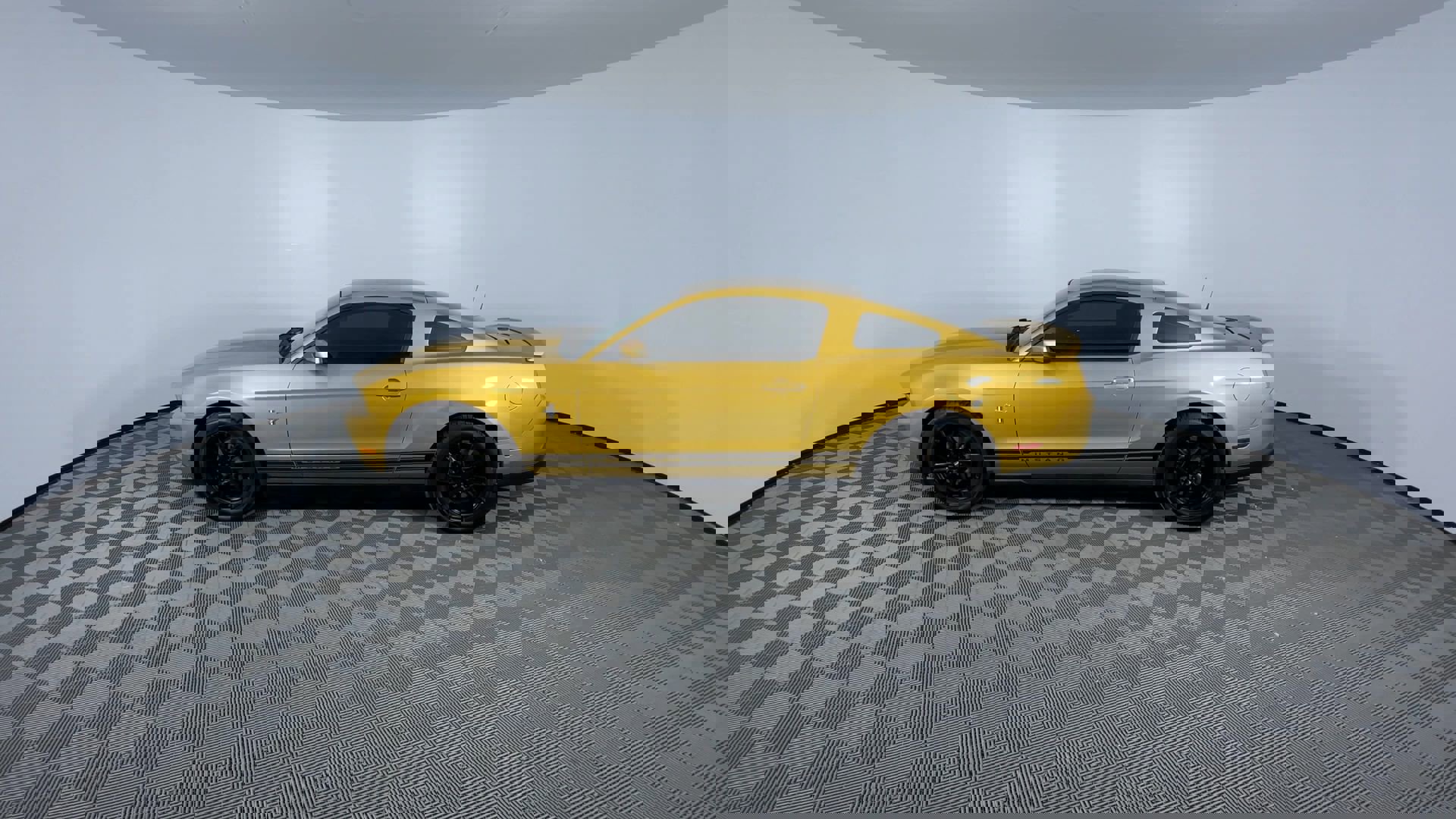 Used 2010 Ford Mustang Coupe image 6