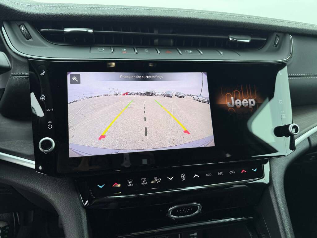 New 2026 Jeep Grand Cherokee Altitude image 34