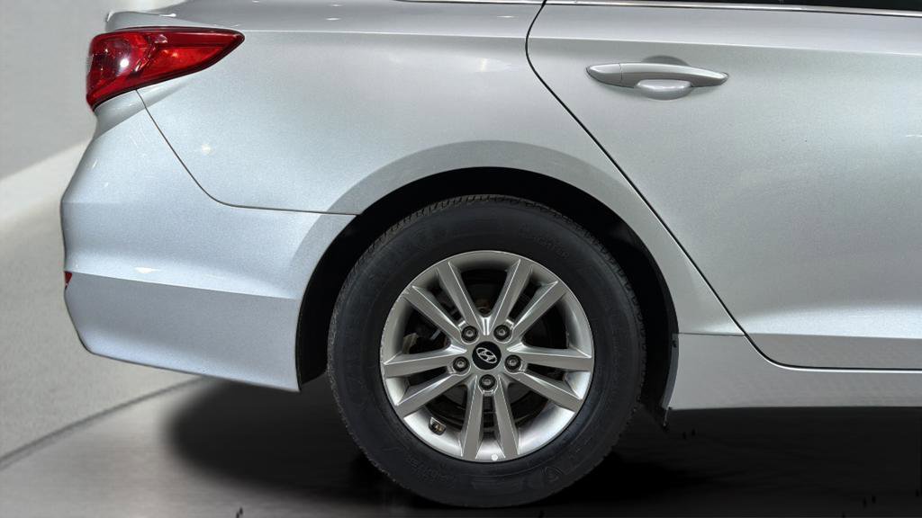 Used 2017 Hyundai Sonata SE FWD image 35