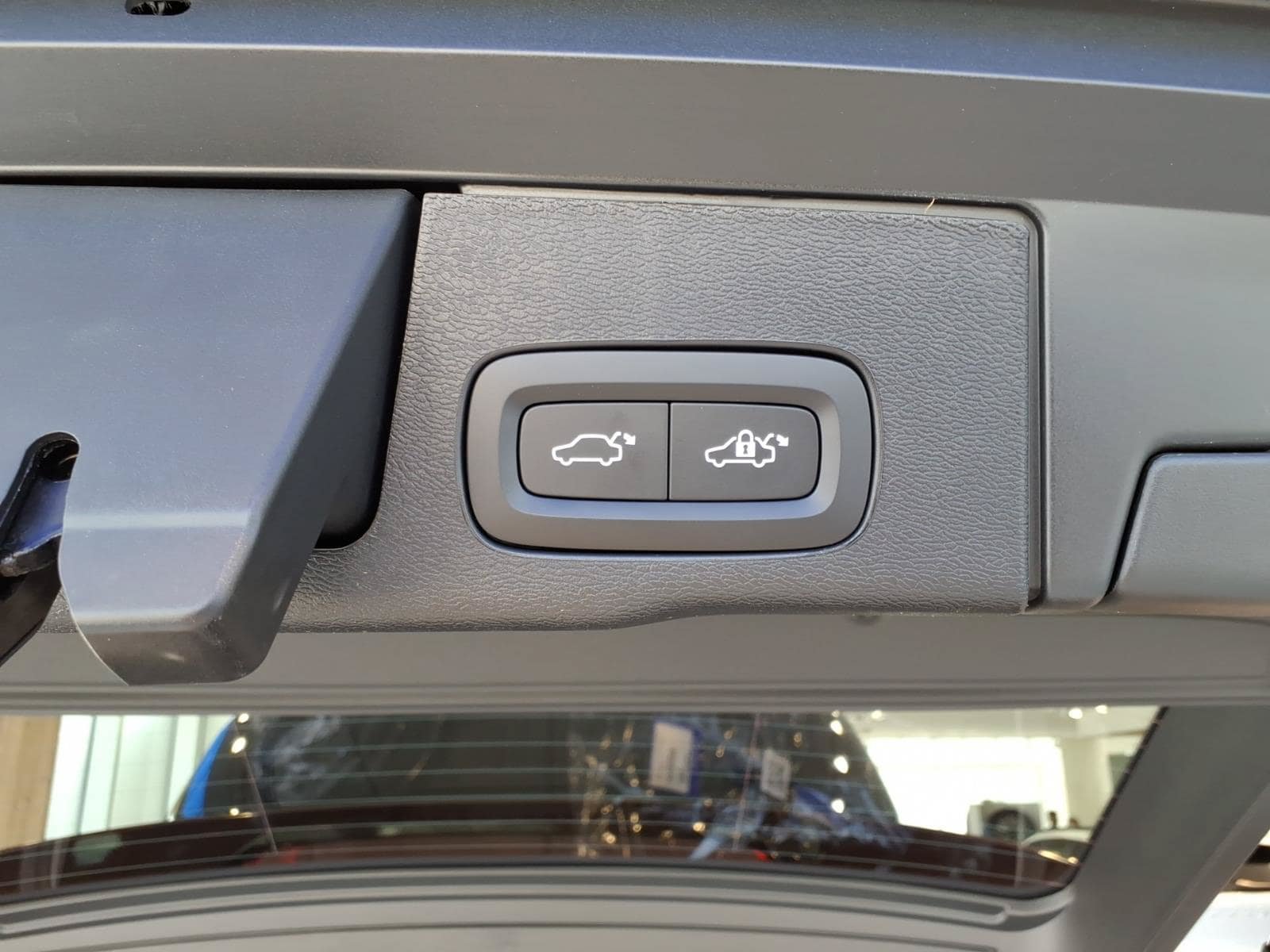 New 2026 Volvo XC60 T8 Ultra w/ Protection Package Premier AWD/4WD image 21