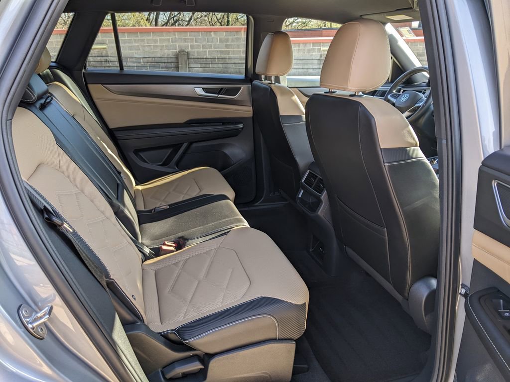 Certified 2024 Volkswagen Atlas Cross Sport SE image 24