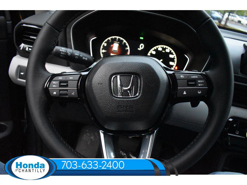 New 2025 Honda Pilot Touring image 34