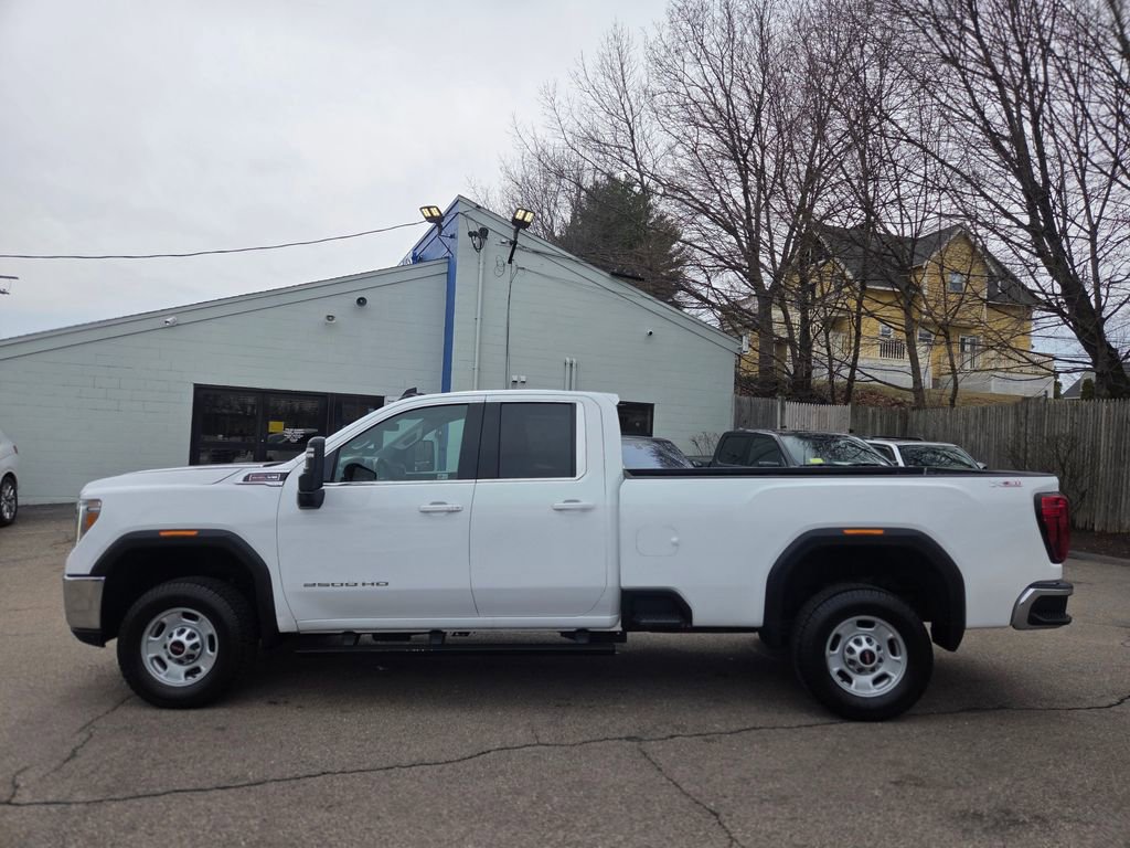 Used 2022 GMC Sierra 2500 SLE w/ X31 Off-Road Package AWD/4WD image 3