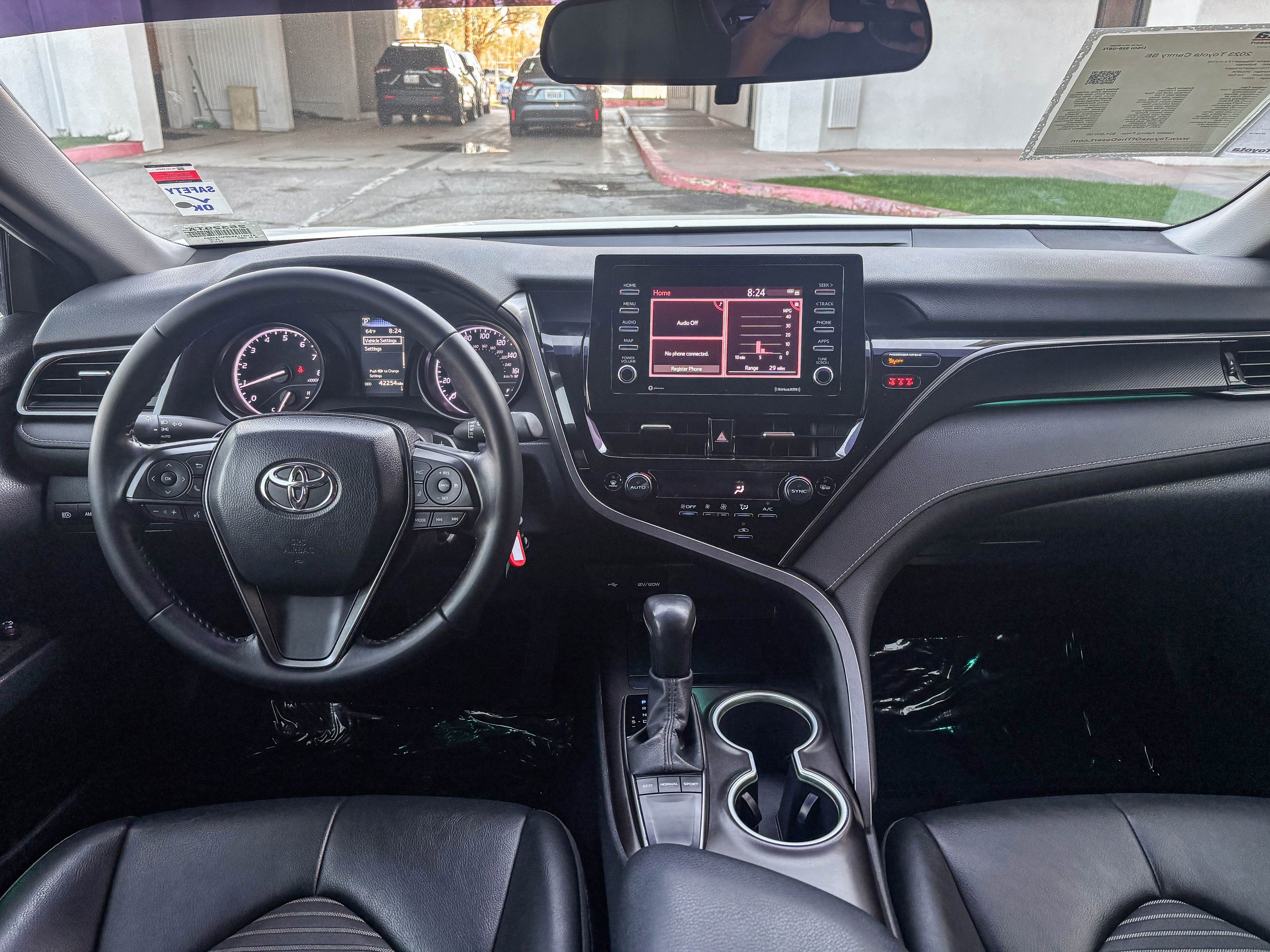 Used 2023 Toyota Camry SE image 15