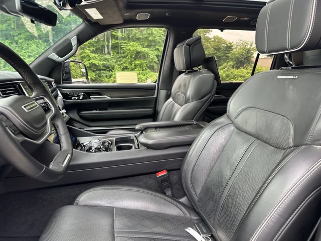 Certified 2024 Jeep Grand Wagoneer Series II w/ Quick Order Packagew 28T AWD/4WD image 37