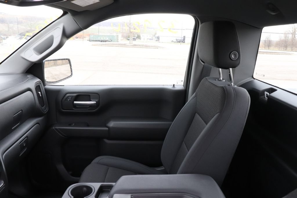 Used 2025 Chevrolet Silverado 1500 W/T RWD image 14