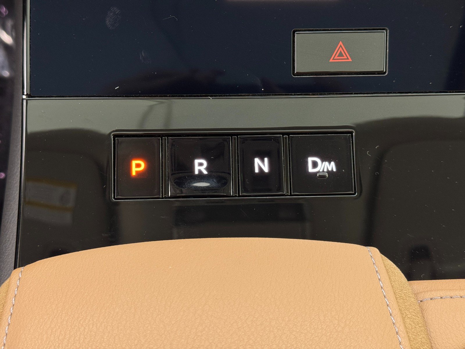 Used 2025 INFINITI QX80 Luxe w/ Cargo Package AWD/4WD image 32