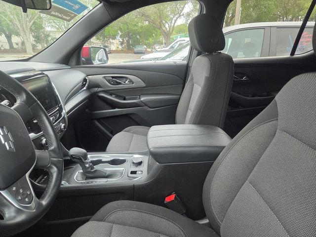Used 2023 Chevrolet Traverse LT image 6