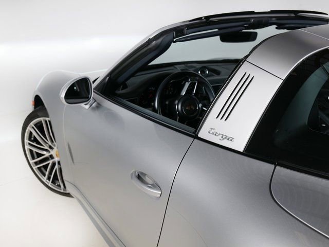 Certified 2017 Porsche 911 Targa 4S image 11
