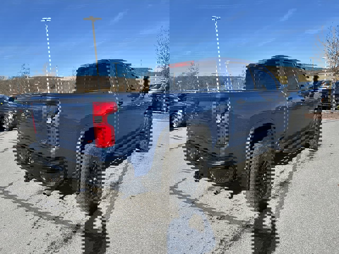 Used 2024 Chevrolet Silverado 2500 ZR2 w/ Snow Plow Prep/Camper Package image 7