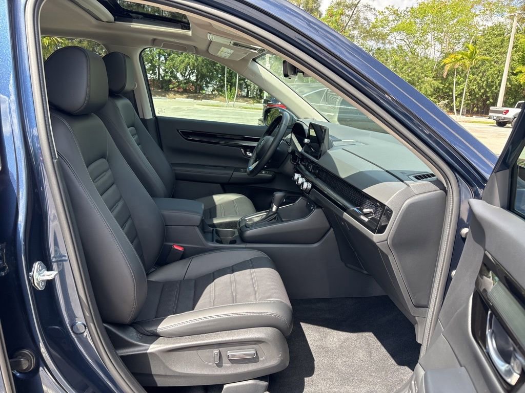 Used 2025 Honda CR-V EX-L image 17
