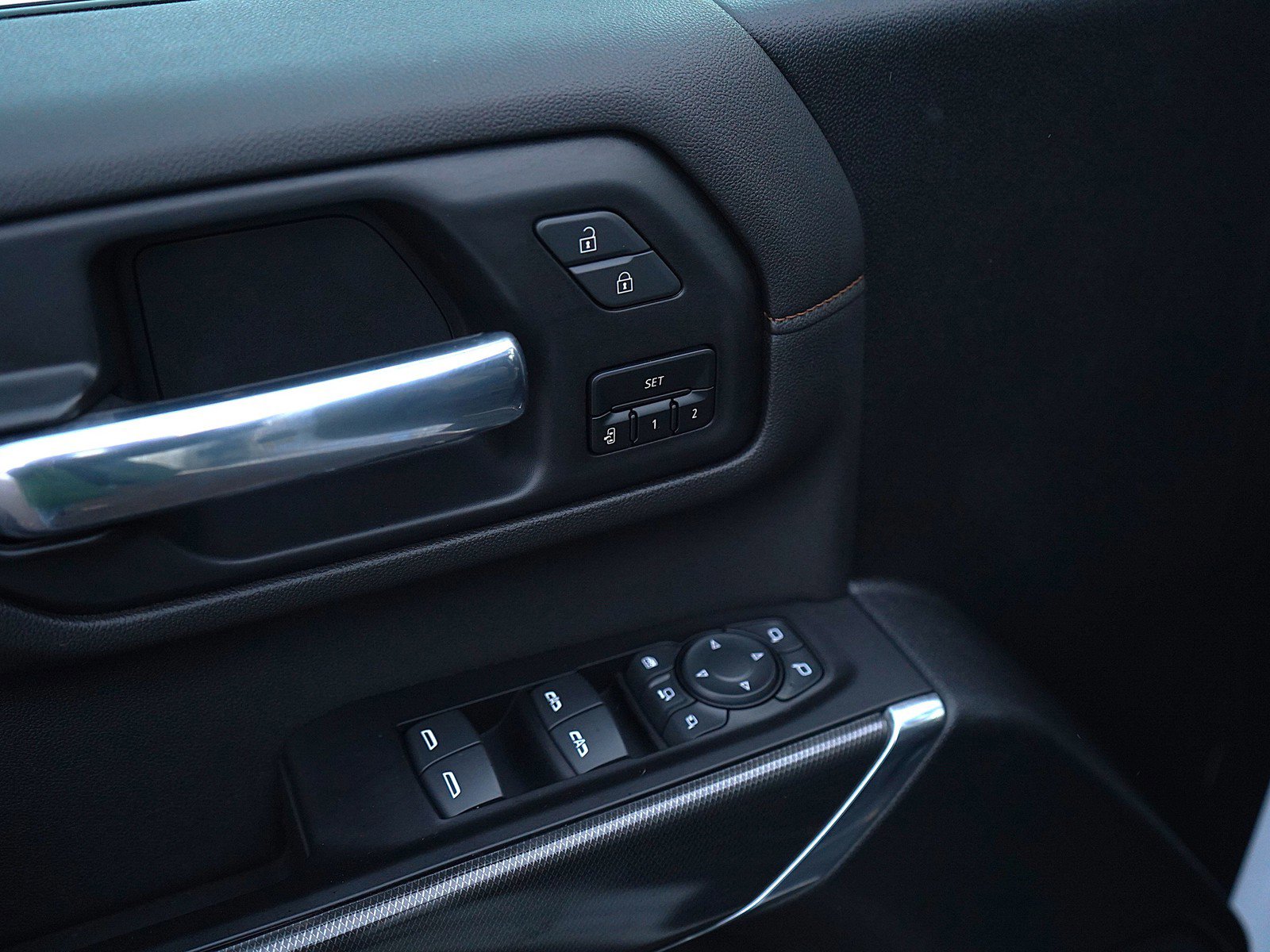 Used 2022 GMC Sierra 3500 AT4 w/ AT4 Preferred Package image 19