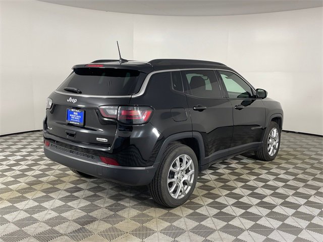 Used 2023 Jeep Compass Latitude w/ Sun and Sound Group image 23