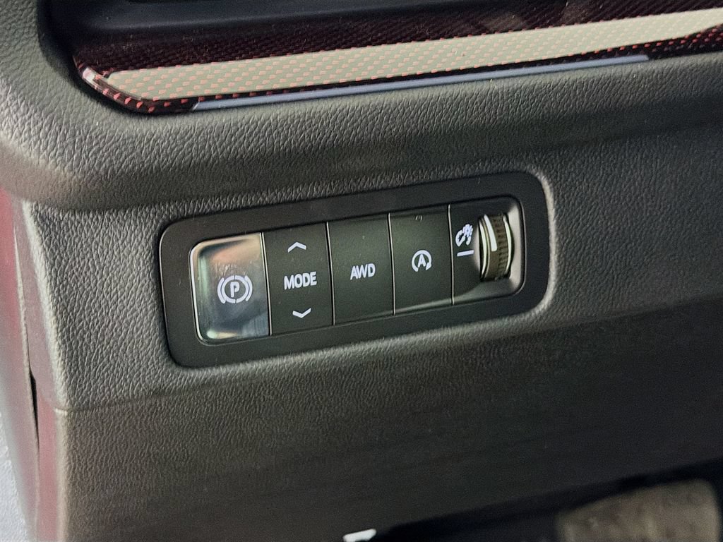 New 2026 Chevrolet Traverse Z71 w/ Enhanced Driving Package AWD/4WD image 10