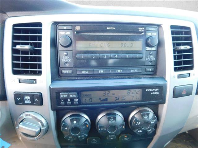 Used 2006 Toyota 4Runner SR5 AWD/4WD image 11