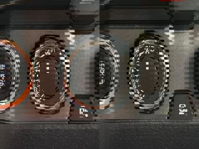 Used 2019 Toyota Tacoma TRD Sport w/ Technology Package image 23