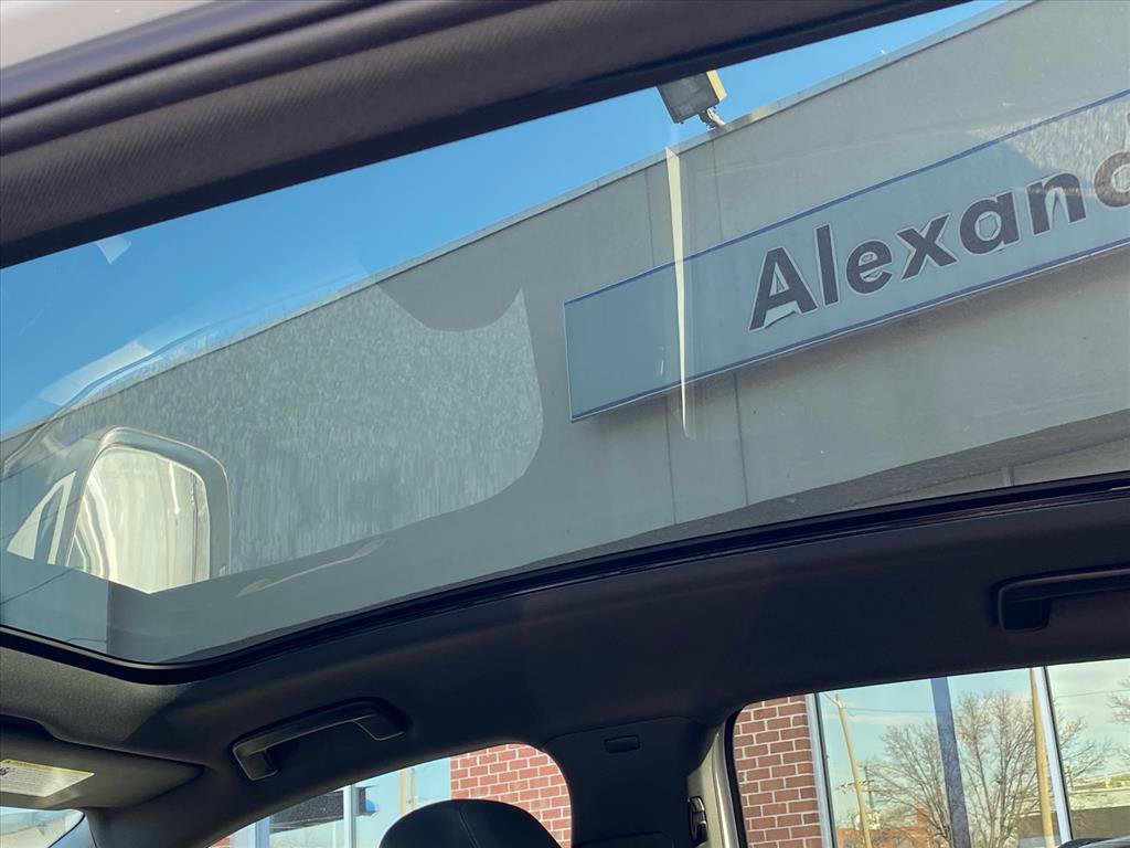 Certified 2022 Volkswagen ID.4 Pro S w/ Gradient Package image 21