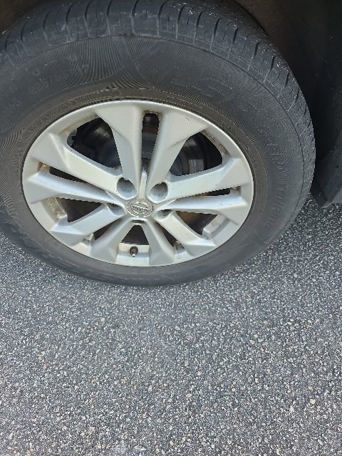 Used 2014 Nissan Rogue SV image 5