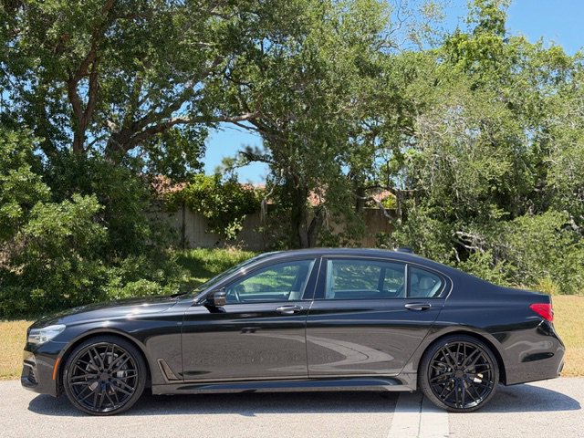 Used 2019 BMW 740i w/ Executive Package RWD image 2