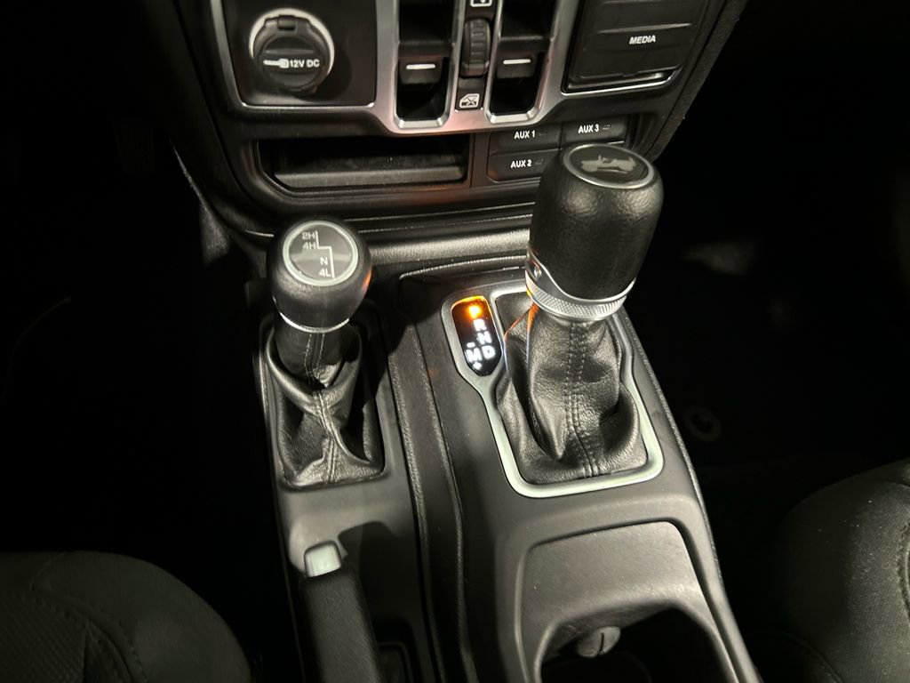 Used 2021 Jeep Wrangler Unlimited Sport image 24