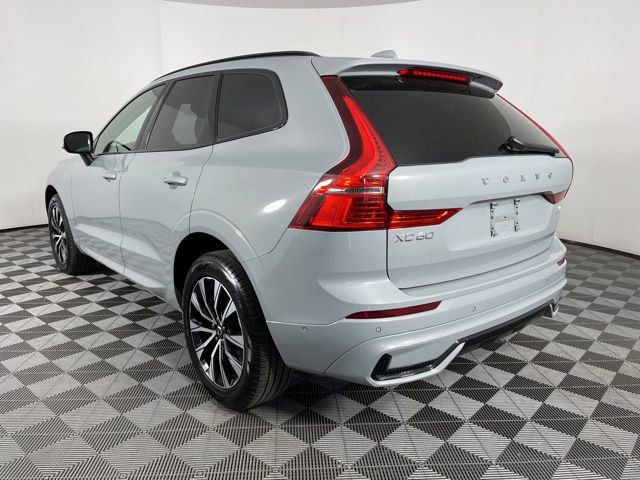 Used 2025 Volvo XC60 B5 Plus image 7