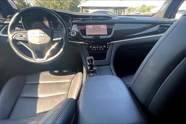 Used 2024 Cadillac XT6 Sport image 7