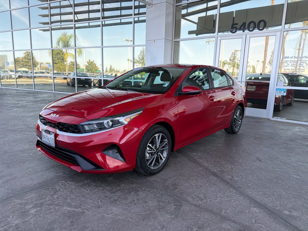 Used 2023 Kia Forte LXS w/ LXS Technology Package FWD image 1