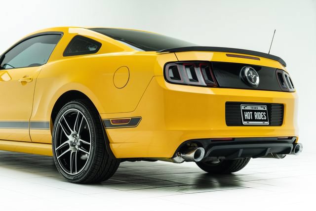 Used 2013 Ford Mustang Boss 302 w/ Boss 302 Accessory Pkg RWD image 21