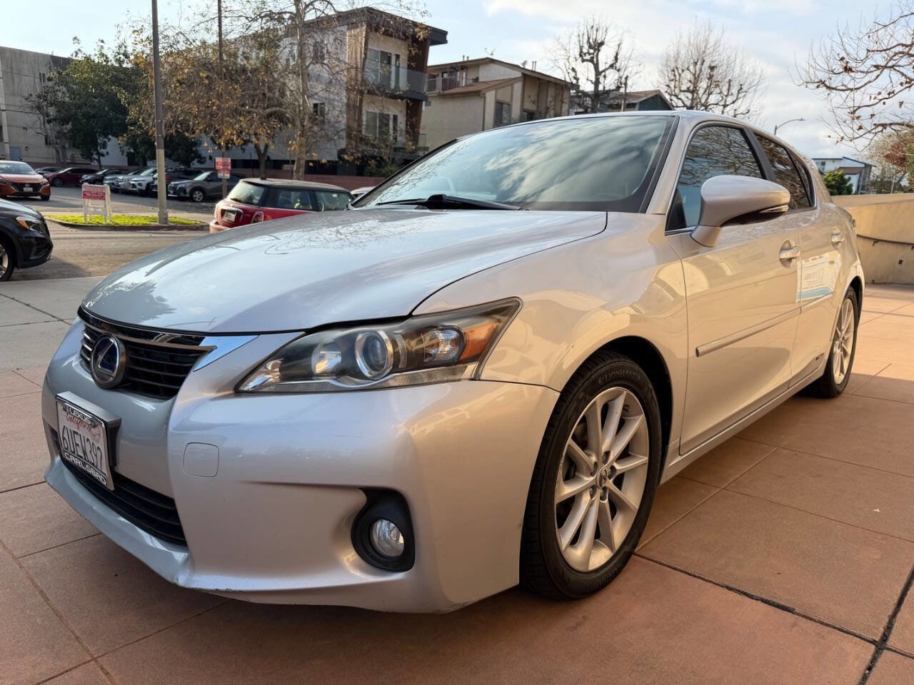 Used 2012 Lexus CT 200h Premium w/ Premium Audio Pkg image 2