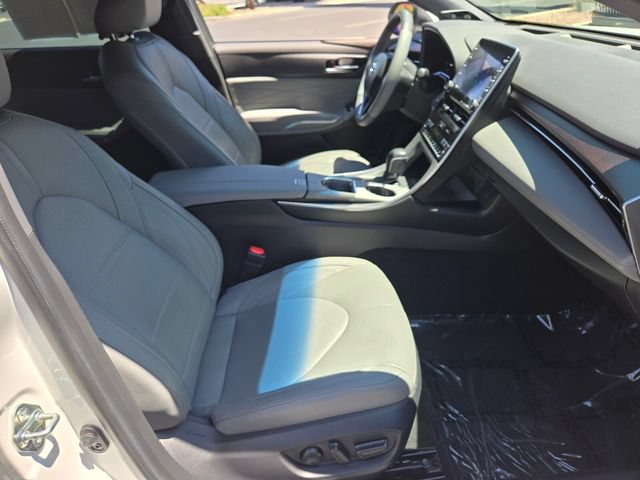 Used 2021 Toyota Avalon Limited w/ Advanced Safety Package FWD image 17