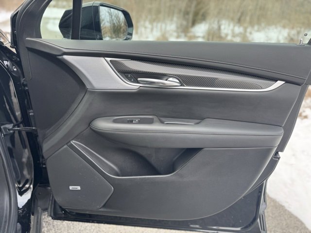 Used 2024 Cadillac XT6 Sport w/ Technology Package image 21