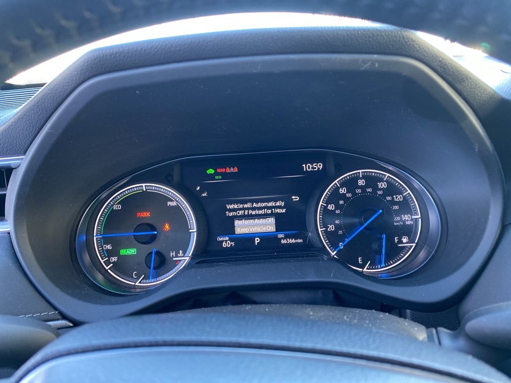 Used 2022 Toyota Venza XLE image 15