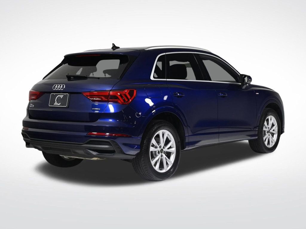 Certified 2025 Audi Q3 2.0T Premium w/ Convenience Package AWD/4WD image 5