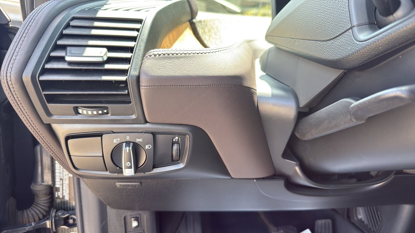 Used 2015 BMW i3 w/ Range Extender RWD image 17
