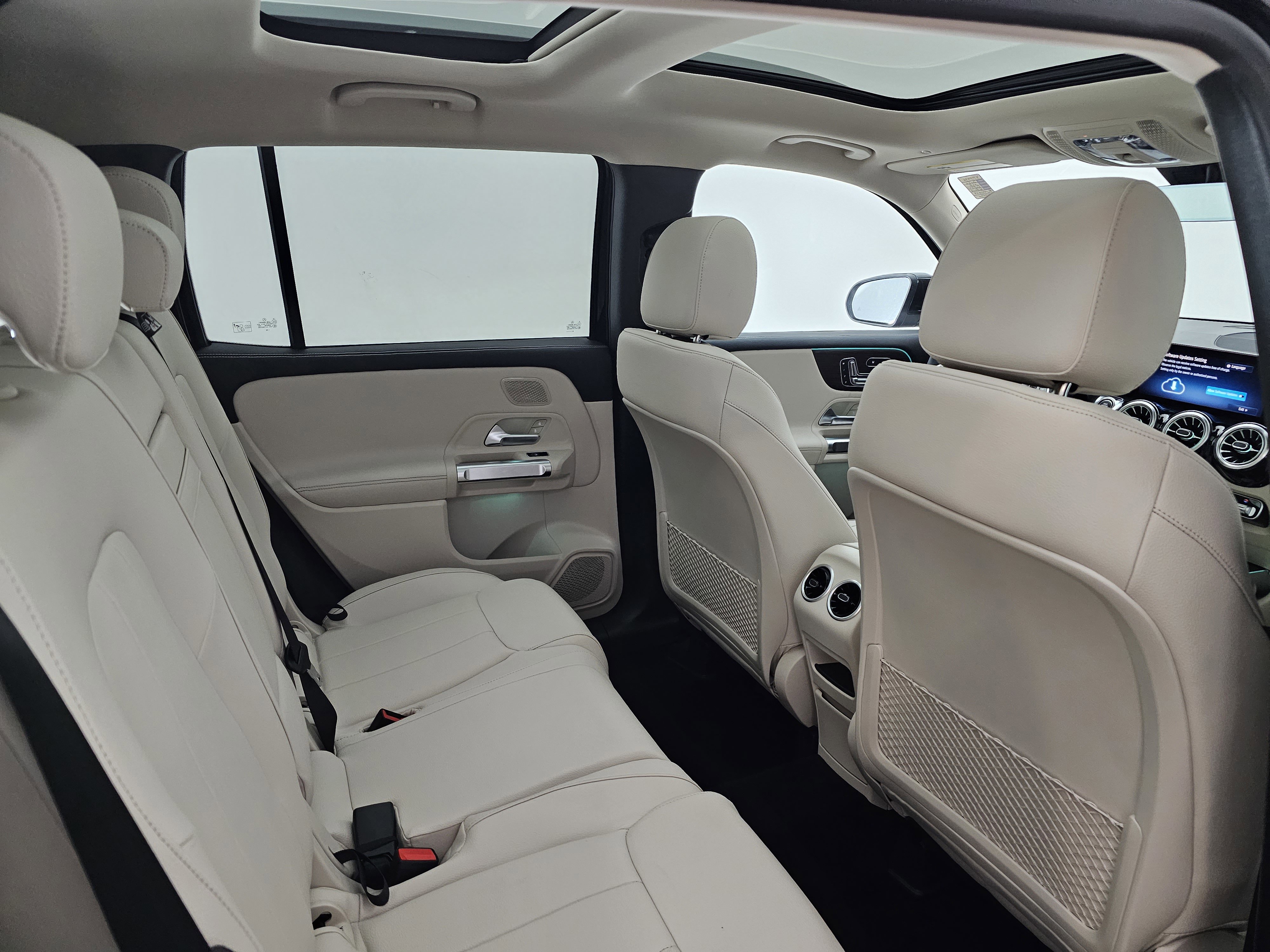 New 2026 Mercedes-Benz GLB 250 4MATIC image 26