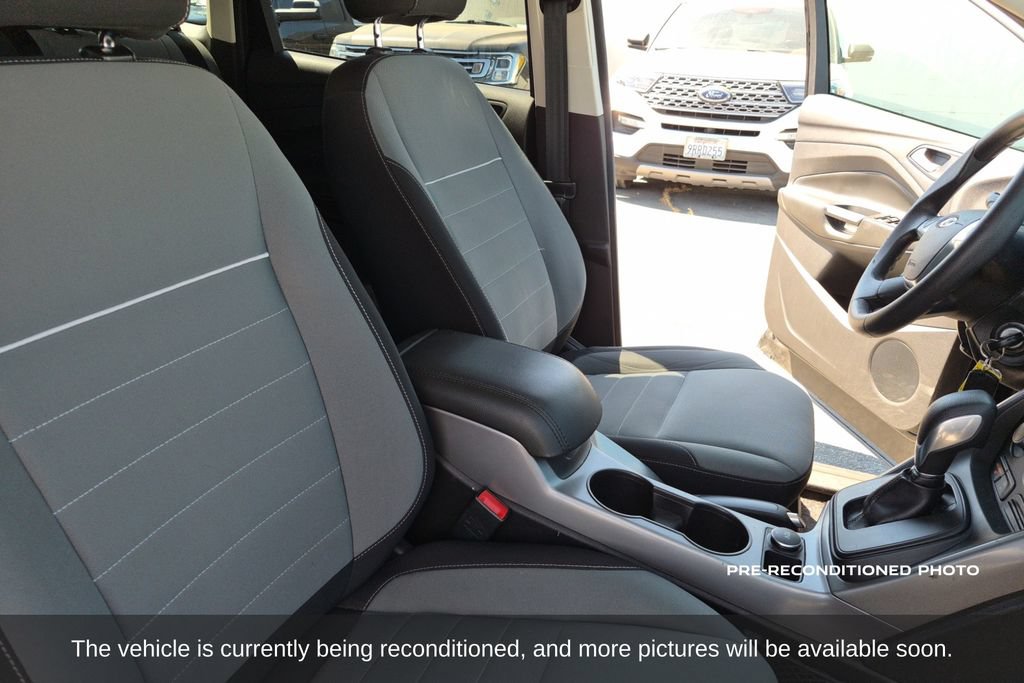 Used 2015 Ford Escape SE FWD image 13