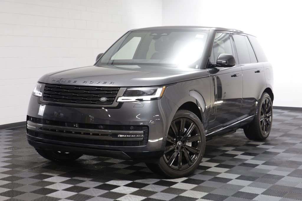 Used 2025 Land Rover Range Rover SE image 1