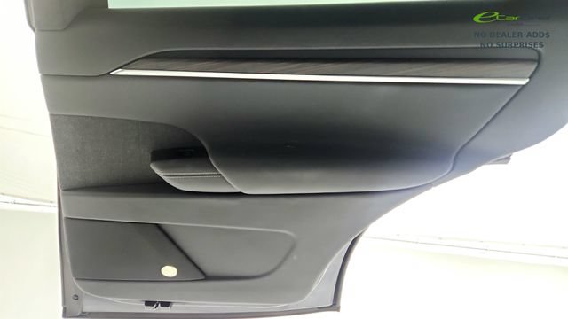 Used 2022 Tesla Model X AWD/4WD image 40
