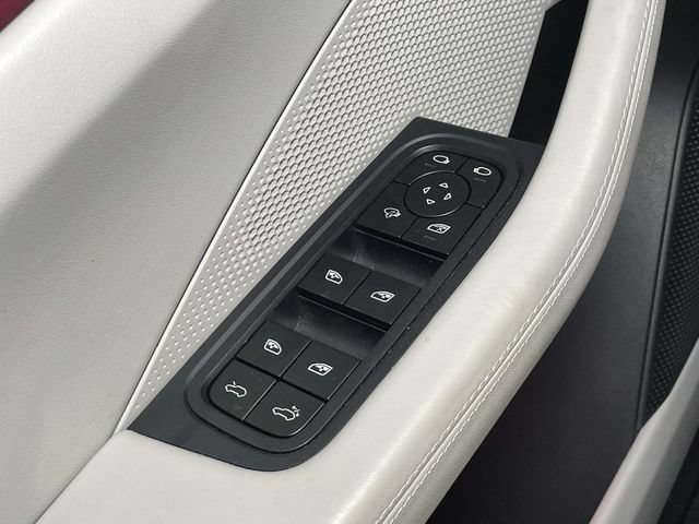 Certified 2026 Porsche Macan 4 Electric AWD/4WD image 36