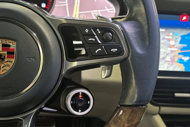 Used 2020 Porsche Cayenne S image 31