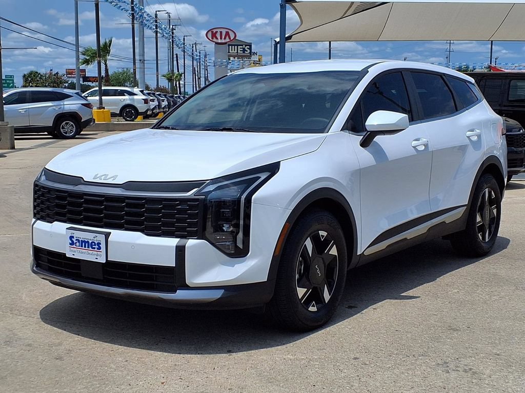 Certified 2026 Kia Sportage LX FWD image 4