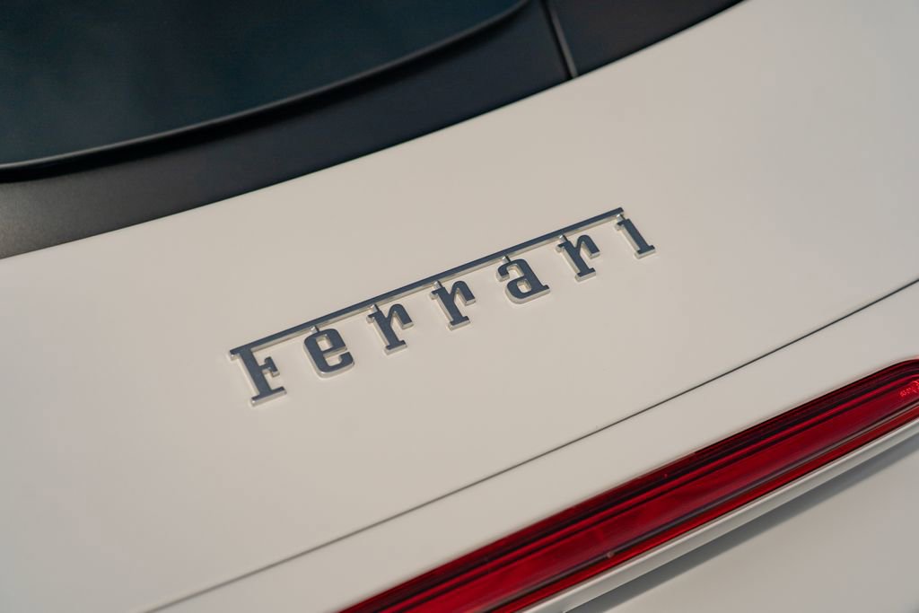 Used 2024 Ferrari SF90 Spider AWD/4WD image 9