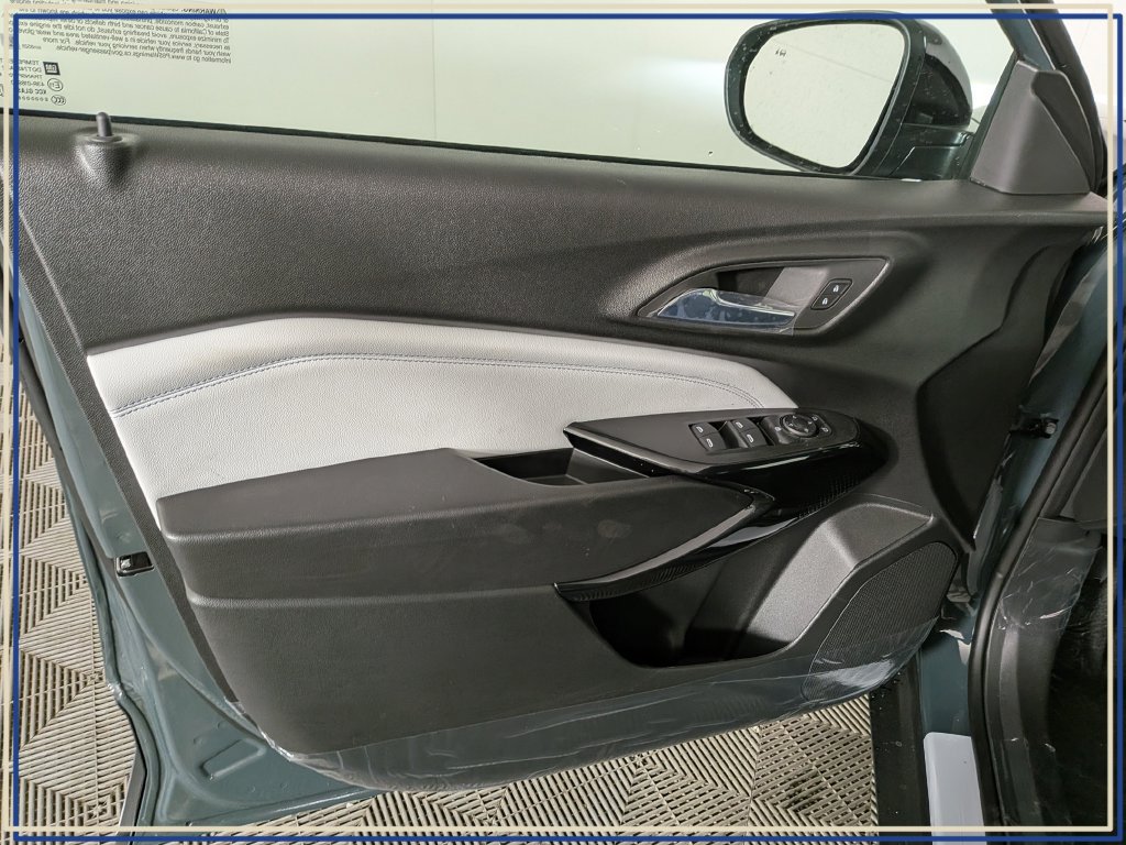 New 2026 Chevrolet Trax LT w/ Driver Confidence Package FWD image 14