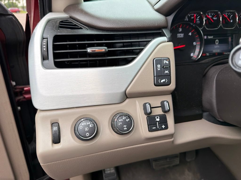 Used 2016 GMC Yukon XL SLT w/ Open Road Package AWD/4WD image 11