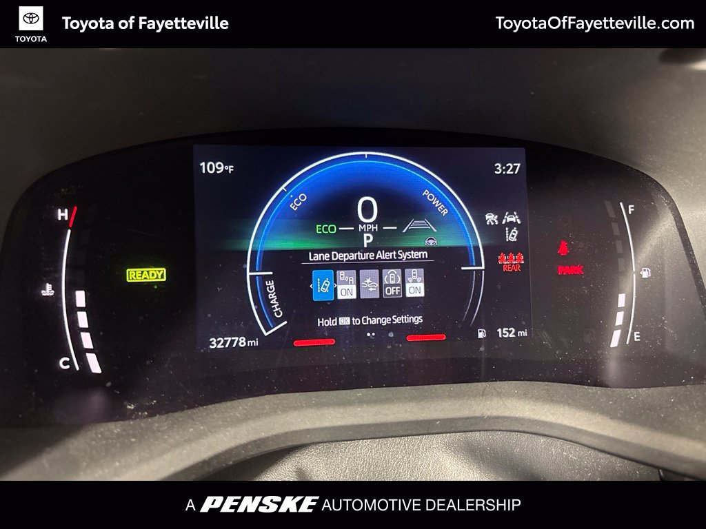 Used 2025 Toyota Camry SE w/ Convenience Package FWD image 35