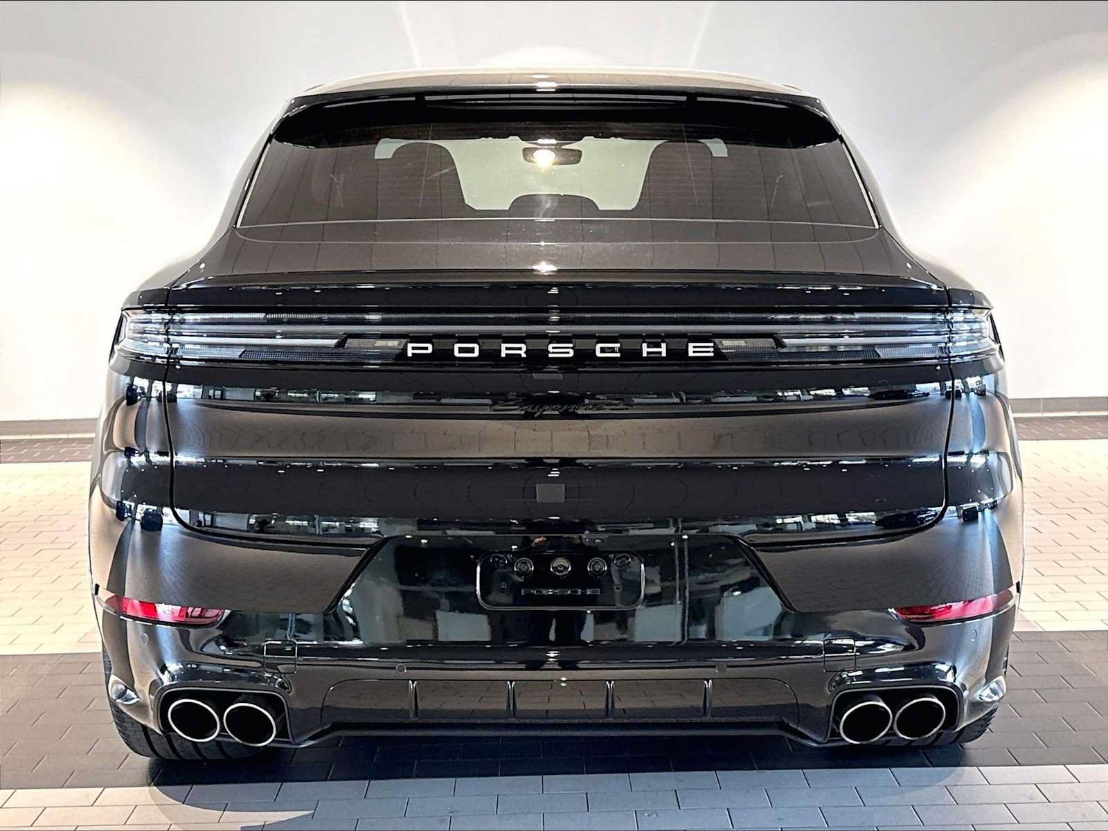 Used 2024 Porsche Cayenne S w/ Premium Package Plus (PP1) AWD/4WD image 10