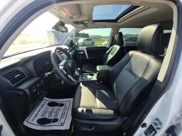 Used 2022 Toyota 4Runner SR5 Premium w/ Moonroof Package image 9